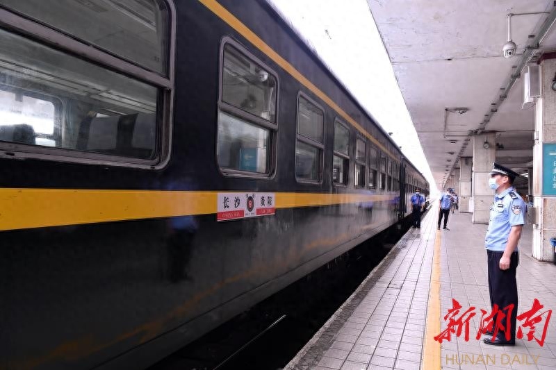 火车又向老区跑|记醴茶铁路恢复客运运营