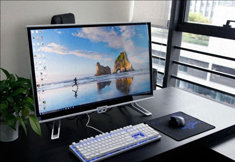 【电脑】电脑开机后一直没有信号,是怎么回事?