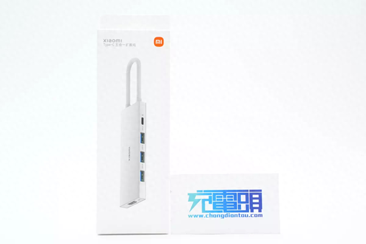 最大“配件厂商”又出新品了,实测小米拓展坞可实现4K分辨率输出