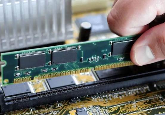 手机“虚拟内存”来了，开启它额外获得3G RAM！但为何最好关闭？