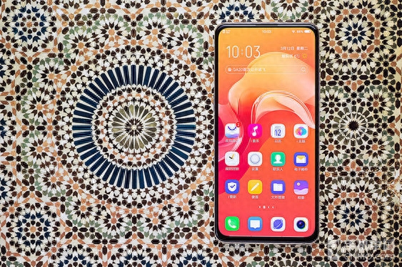 vivo X27系列正式发布 4800万后置三摄售价3198起