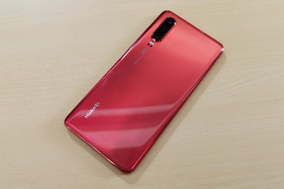 一加7 Pro能超过华为P30吗？看看两者的重量就知道了