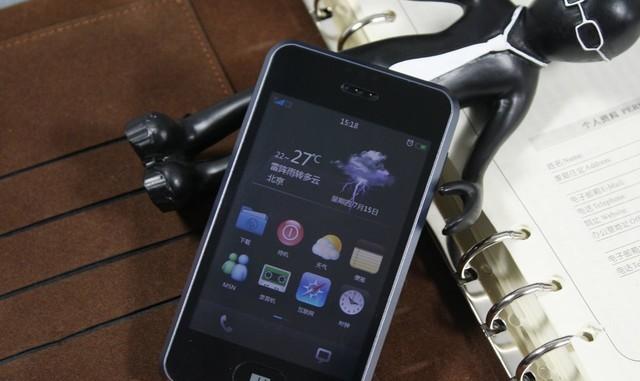 第一台国产智能手机：造型似iPhone 被微软收藏