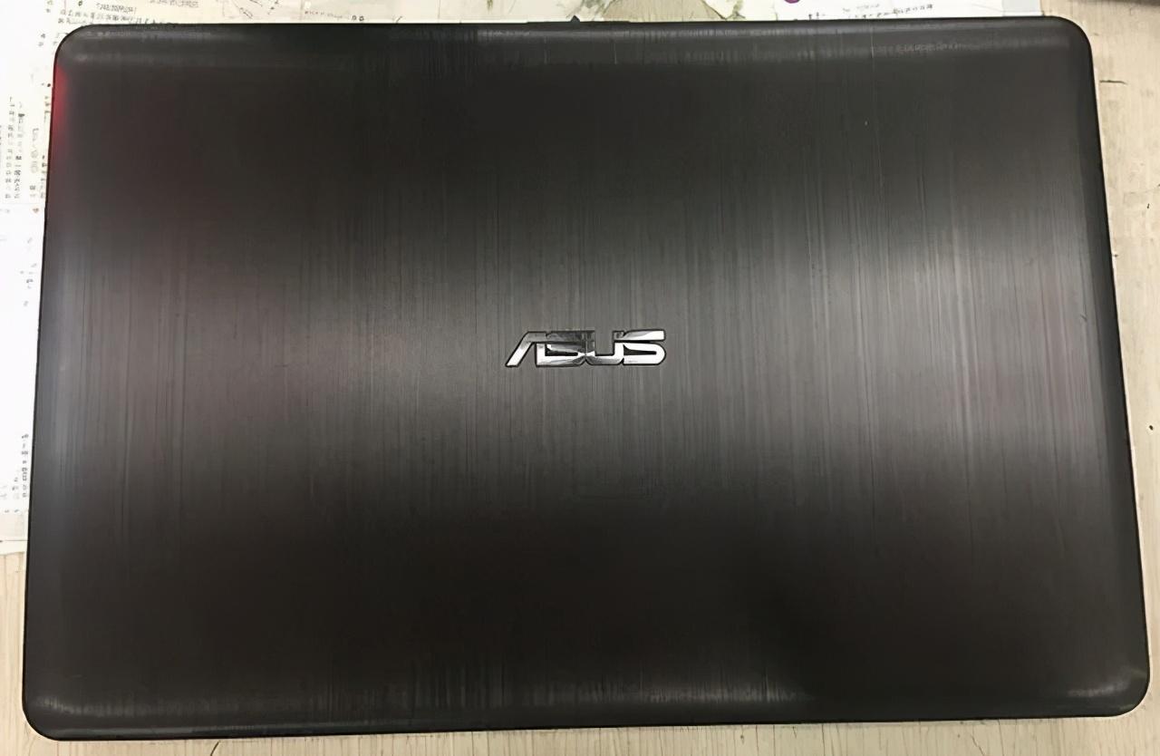 7代i7 CPU,8G内存+固态硬盘+2G独显,二手华硕笔记本电脑值得买吗