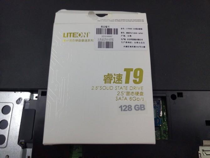 华硕K550J笔记本拆机清灰+增设光驱位硬盘架教程