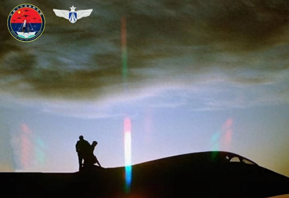 轰-20首飞了？网上流出一张疑似“轰-20试飞照”，究竟是真是假