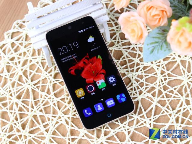 背部指纹是亮点 中兴小鲜3官网报价990