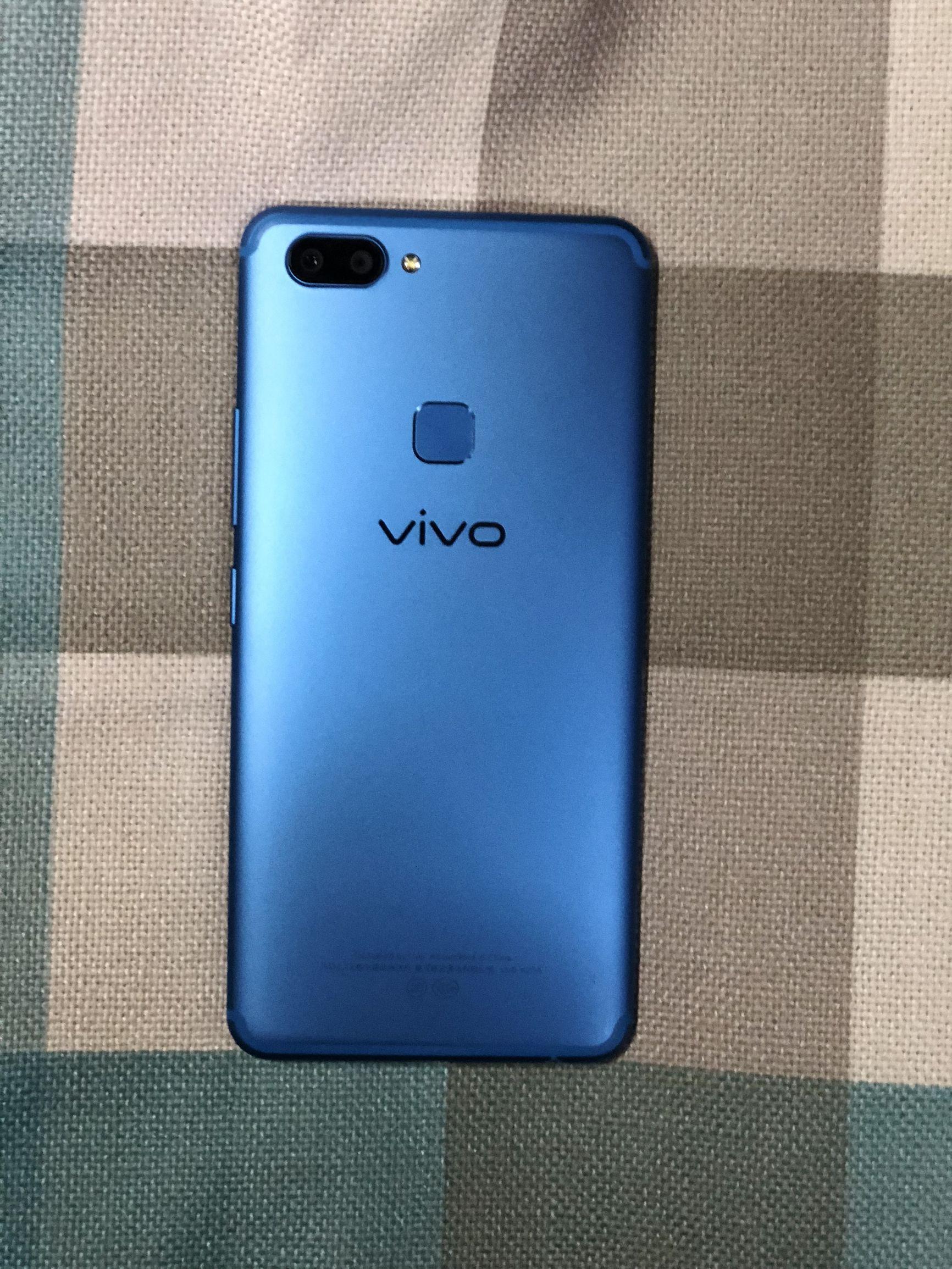带上手机壳依旧很美的手机产品，vivo蓝x20真的颜值高到爆