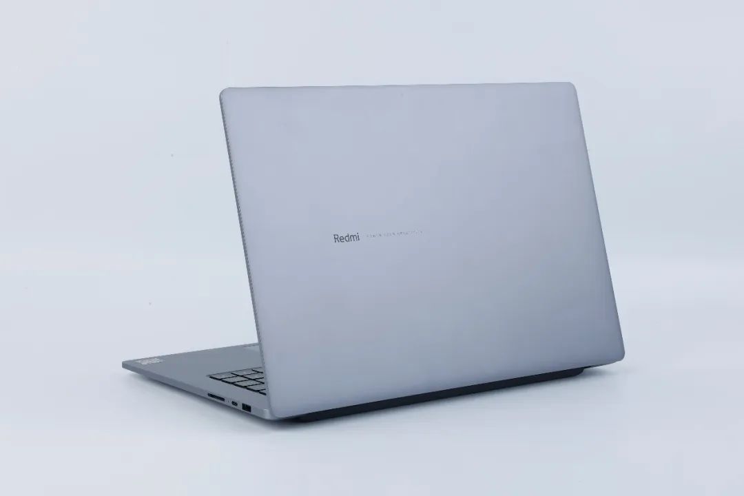 Redmi Book Pro 15 2022锐龙版评测:轻薄高能,AMD RDNA 2集显畅玩热门网游