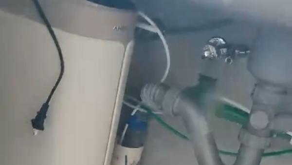 消费者称网购净水器安装后漏水致损失,安吉尔:已鉴定受损情况