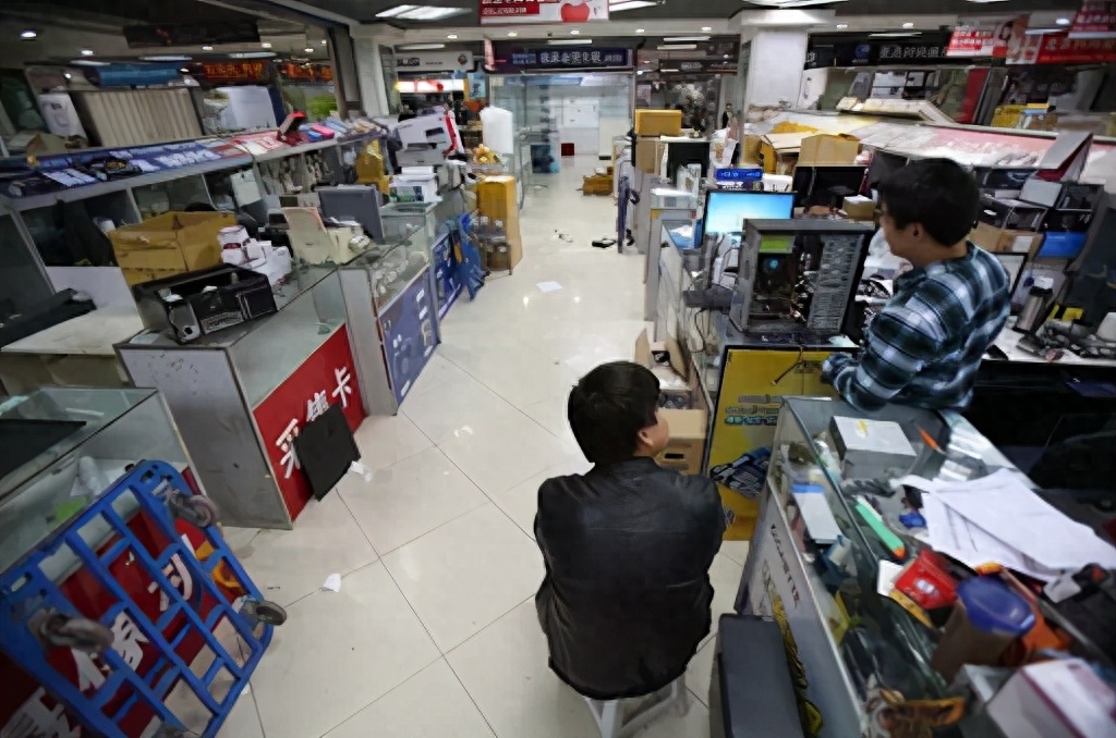 没有血亏2000元的勇气,就别去电脑城买电脑