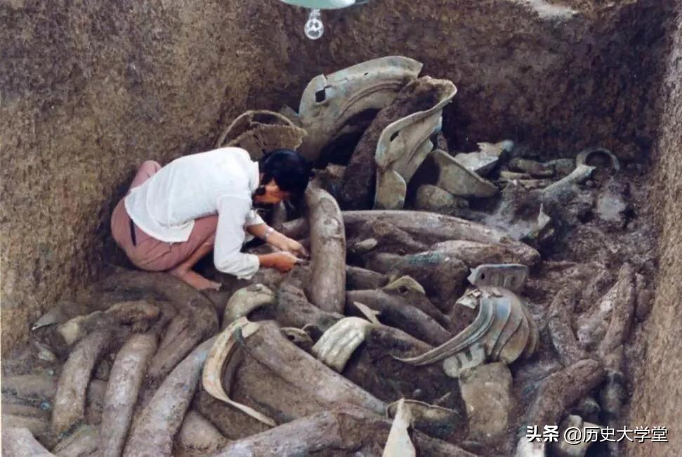 三星堆为什么会突然消失,是毁于天灾还是人祸