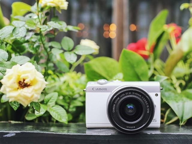 轻巧便携还有高颜值 佳能EOS M100评测
