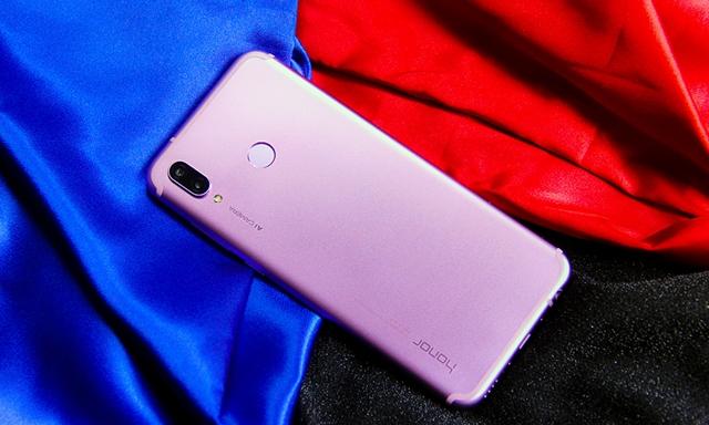 最便宜麒麟970手机诞生，仅1499元，网友：你确定是华为？