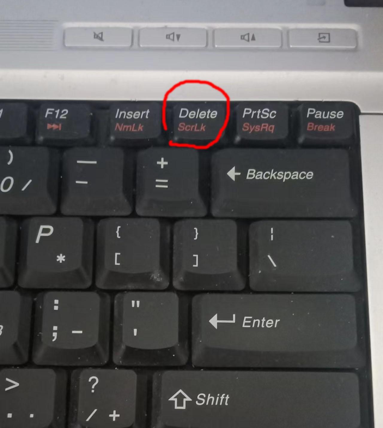 如何在BIOS里更改硬盘的启动顺序