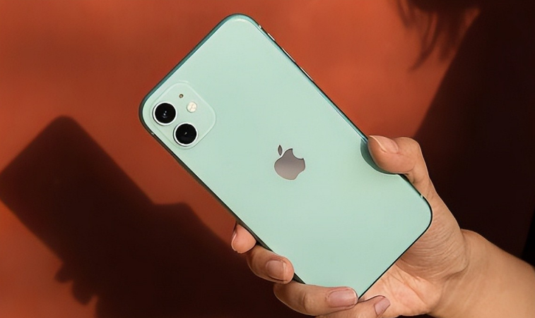 2023年，花3500多买四年前的iPhone 11，我是疯了吗？