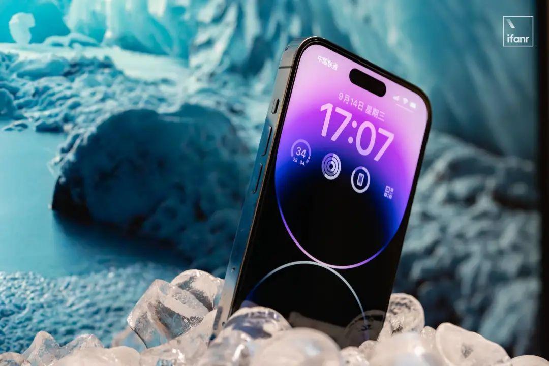 iPhone 14 体验：iPhone 13 的躯壳，但核心看向 Pro
