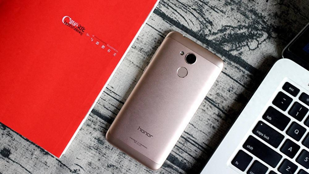 为什么说它是体验最流畅的千元机之一?荣耀畅玩6A抢先测评