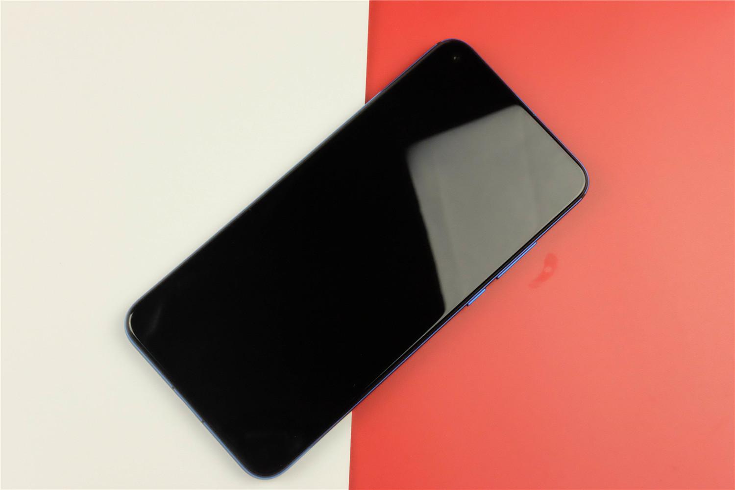 荣耀V20一个月使用感受，告诉你到底好不好用