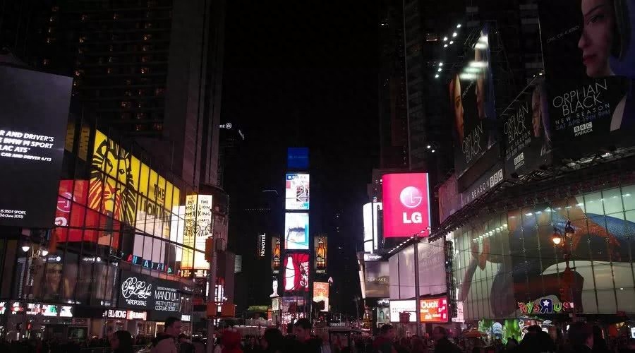 会长去世，总部被搜查，手机败走中国市场，LG如何“满血复活”？