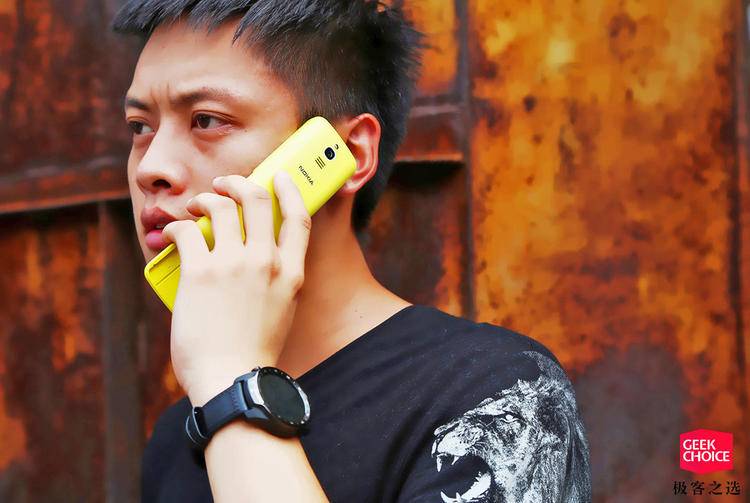 图赏丨曲面、滑盖，诺基亚 8110 4G复刻版是否让你回到了20年前？