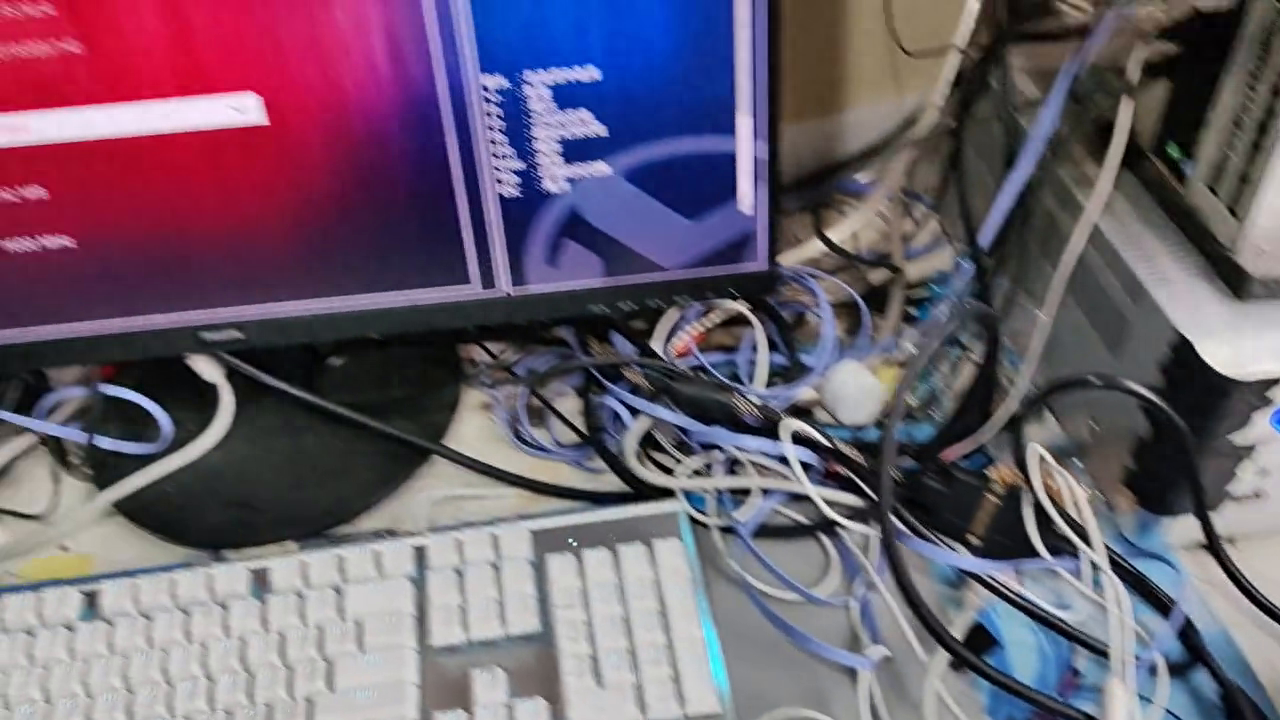 电脑开机自动进bios，保存后就卡住不动，怎么解决？#电脑知识