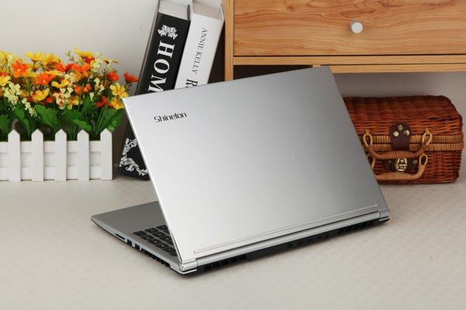 窄边框大视野！炫龙耀7000轻薄游戏本评测