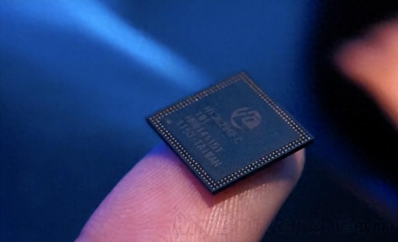 麒麟芯片的寿命到底有多长？18年的麒麟980依然可以升级鸿蒙4.0！