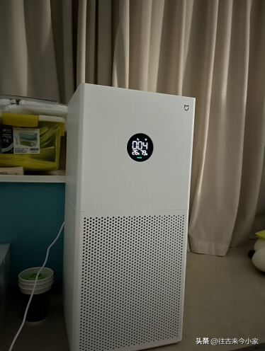 空气净化器无需追最强配置，挑合适产品，推荐小米华为美的352IAM