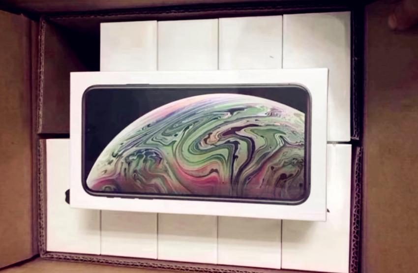 iPhone XS、XR和XS Max国行开卖一天，线下的价格是怎样的呢？