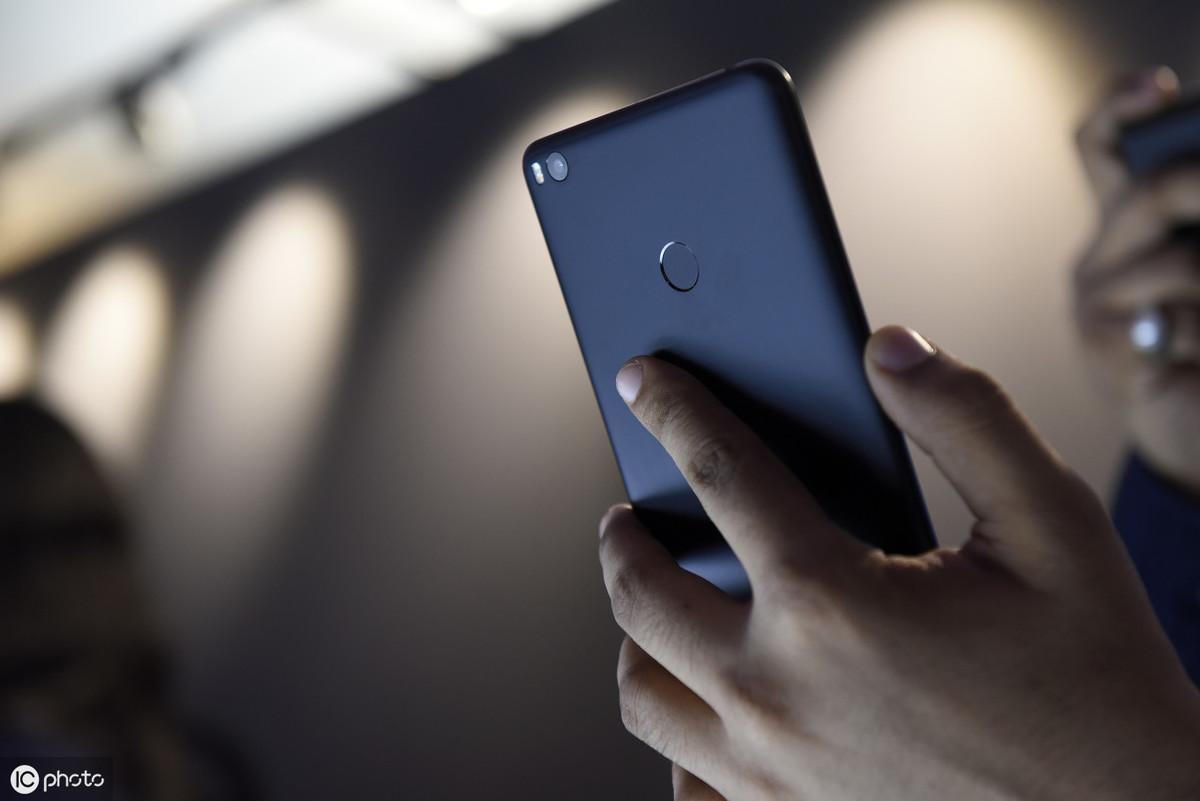 再见，6000mAh！小米宣布不再发布Max系列，大屏大电量手机拜拜