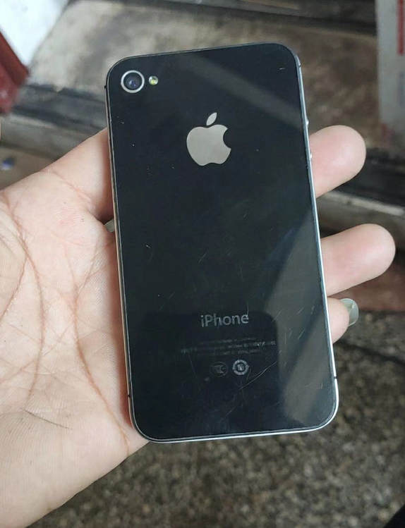 它是iPhone中最经典的机型，如今入手价不足100元