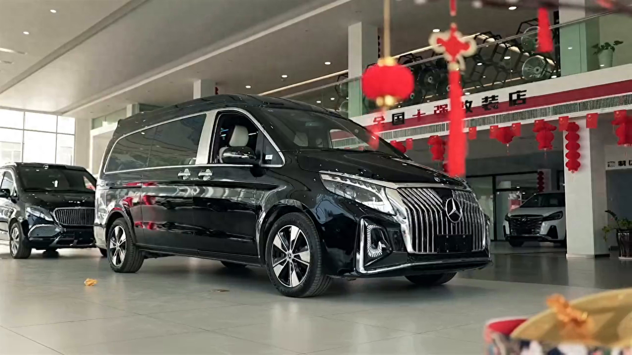 V260高顶版本，这才是性价比。#奔驰v260