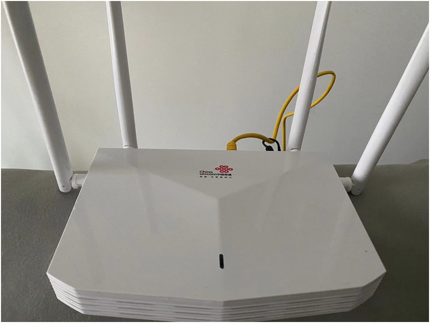 如何通过无线路由器管理系统隐藏自己的wifi，避免被蹭网