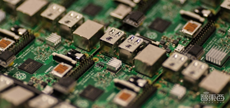 复盘日本电子元器件产业!四大巨头发家史,国产“抄作业”躺赢?| 智东西内