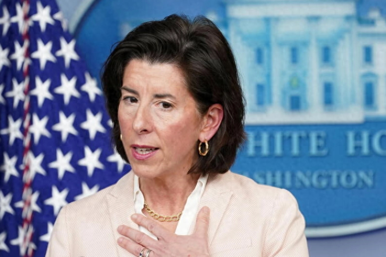 中国芯片突围成功，美方歇斯底里，印提无理要求，被专家噎了回去