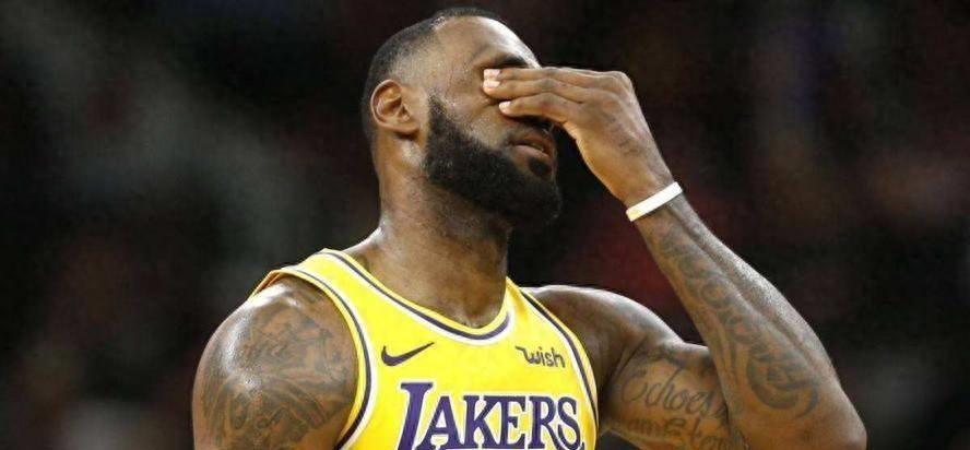 詹姆斯谈湖人队战绩崩盘，寒冷影响状态，建议湖人队交易补强