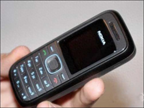 汶川地震：这个手机不能关机！