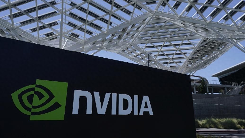 英伟达A800芯片售价超十万元!有经销商惜售,涨幅最高三成