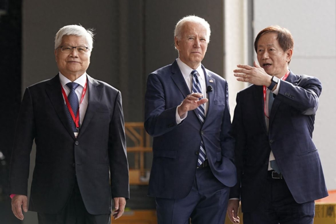 台积电在美二期扩建,成全球最大芯片商,拜登:美国制造业回来了