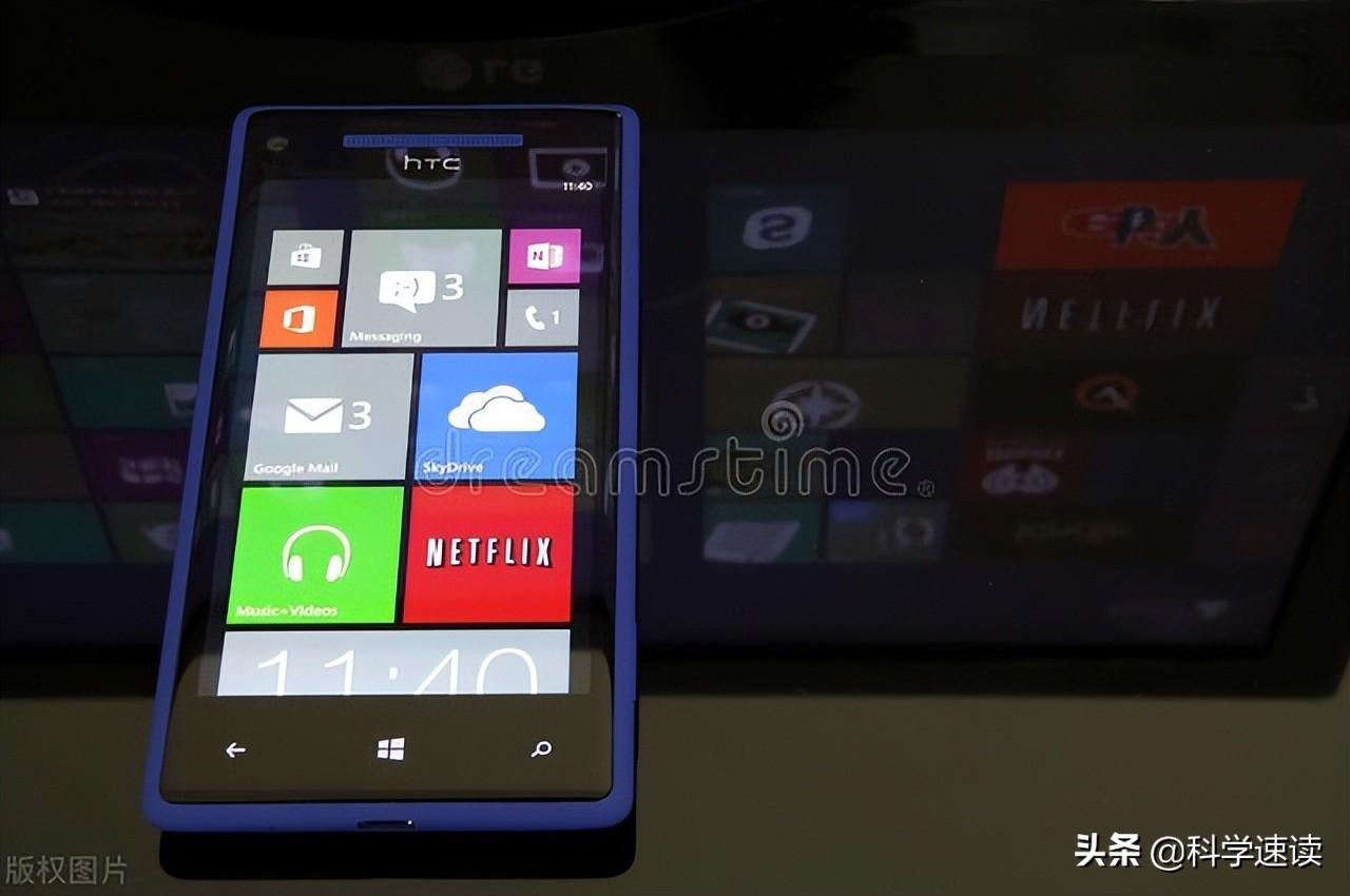 微软windows phone系统，一流技术一流队友，为何却一败涂地？