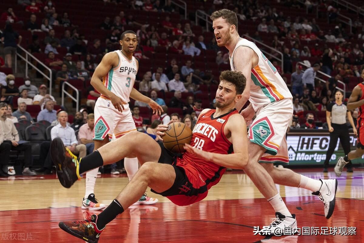 NBA！火箭队120比123惜败马刺队！格林得到30分！波特贡献26分