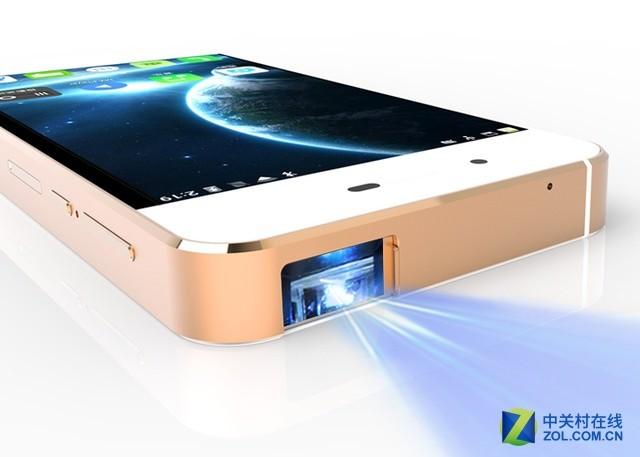 手机+1080p微投 全普投影手机4999元开卖