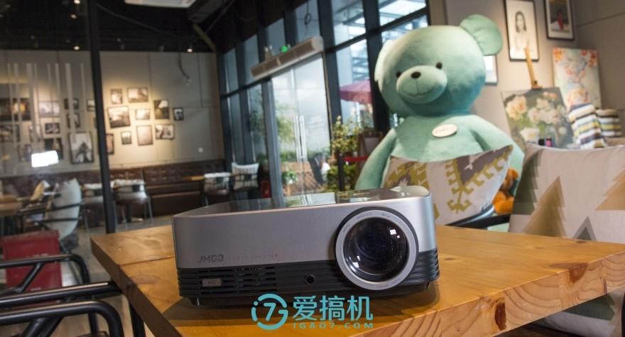 投影仪中的性价比之王!千元投影仪坚果极越A6使用评测