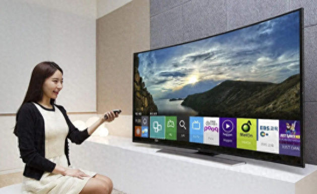 电视开机率低于30%?电视时代褪去老人吐槽:智能电视不够智能!