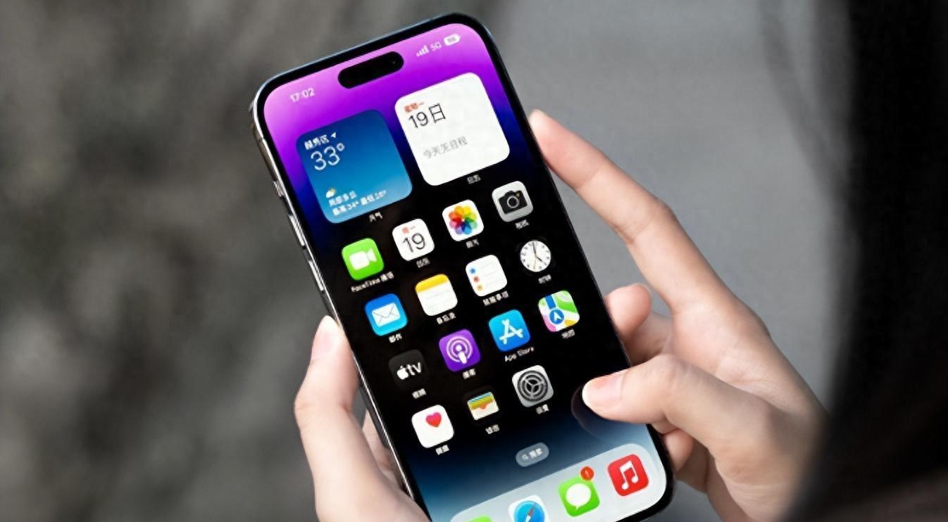 不差钱，建议一步到位选择这4部手机，可以享受到顶级...