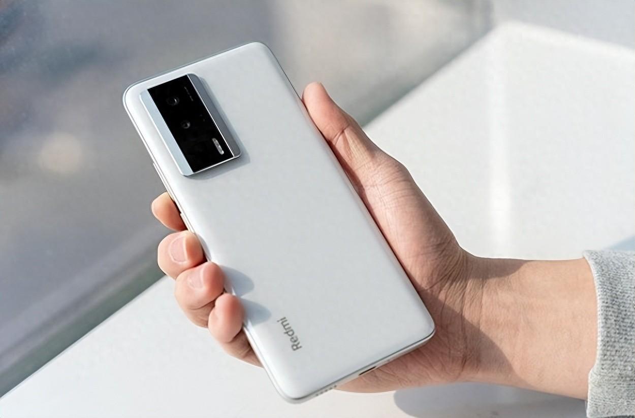 想换一部便宜又好用的手机,这4款机型很值得考虑,最低仅1799元