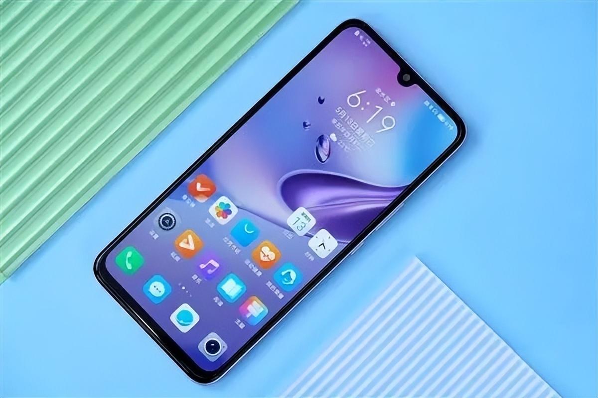 从2099元跌至1029元,66W快充+6400万,荣耀四摄手机售价近乎腰斩