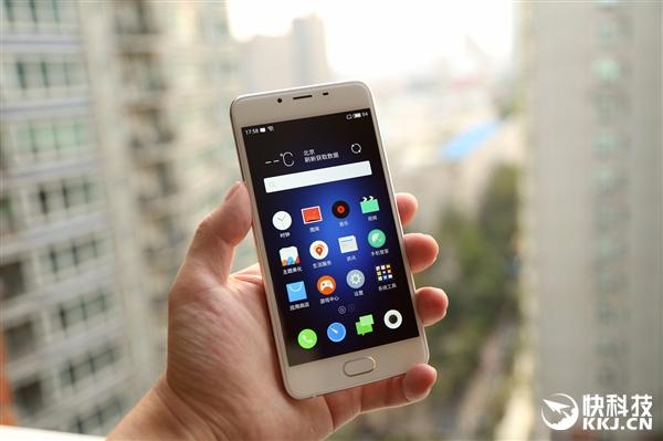 魅蓝U10开箱:999元/双2.5D玻璃