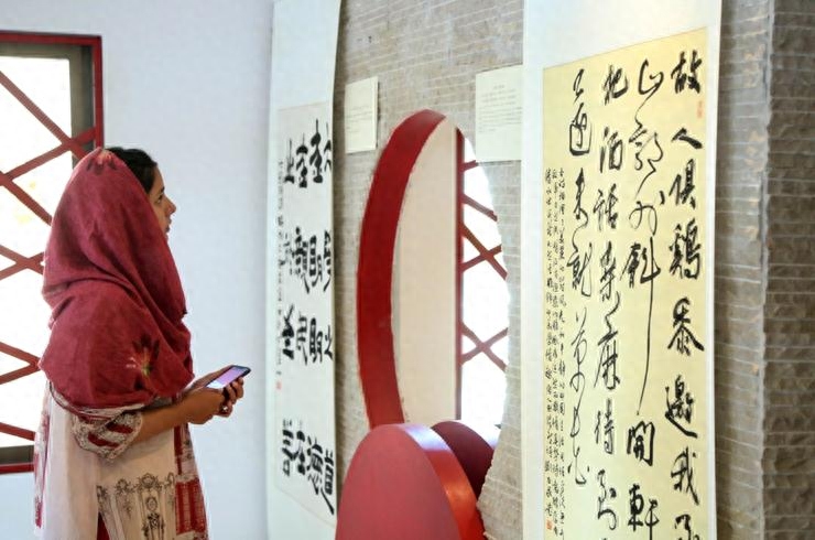 每日一词∣全天候战略合作伙伴 all-weather strategic cooperative partners